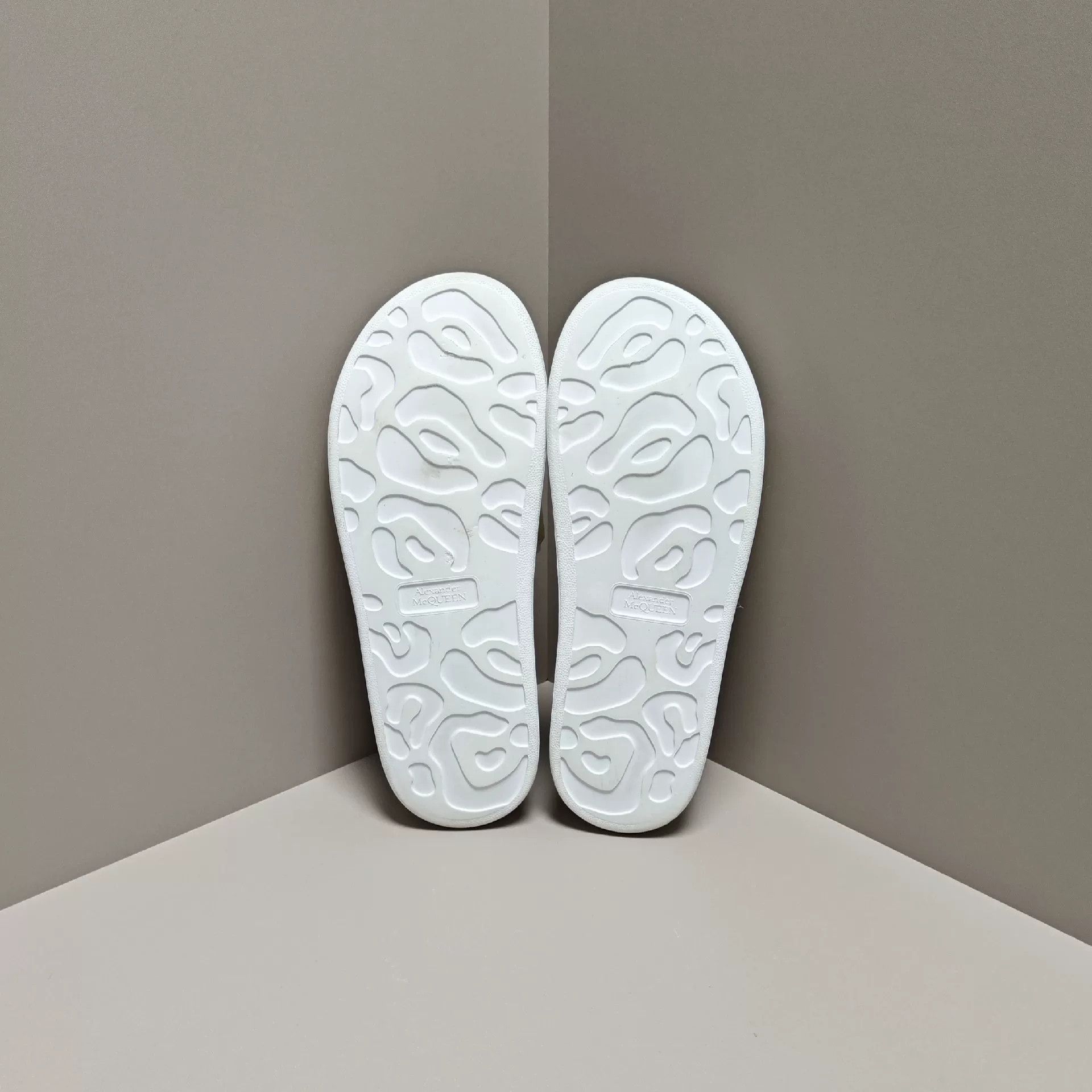 Alexander McQueen Alexander McQueen Sandals 10 Men Size US 10 / EU 43 - 5 Thumbnail