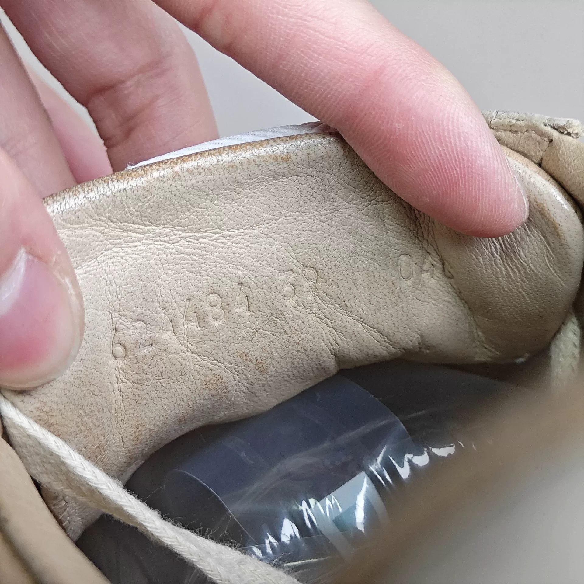 Gucci Gucci Lowtop Sneakers us_9 Women Size US 9 / IT 39 - 6 Thumbnail
