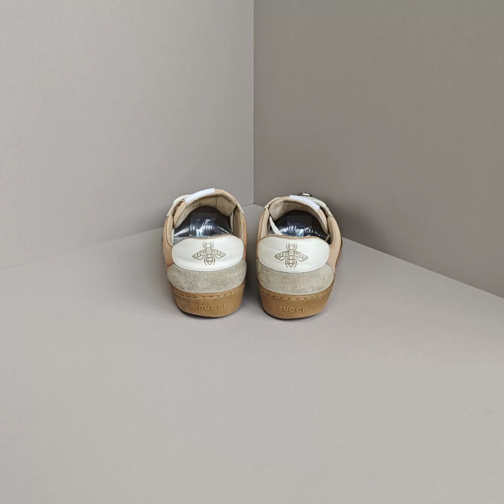 Gucci Gucci Lowtop Sneakers us_9 Women Size US 9 / IT 39 - 3 Thumbnail