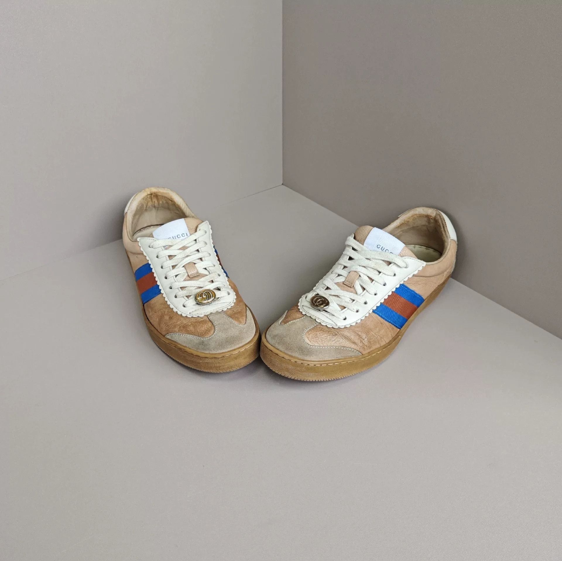 Gucci Gucci Lowtop Sneakers us_9 Women Size US 9 / IT 39 - 2 Thumbnail