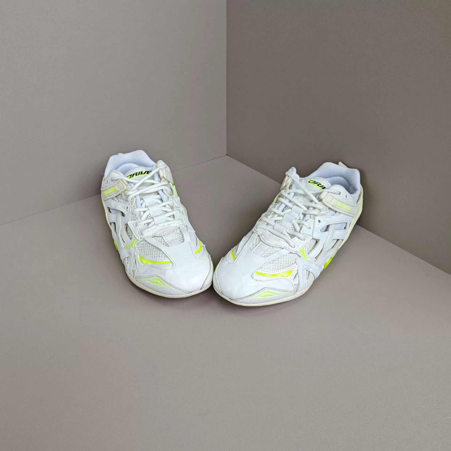 Balenciaga Balenciaga Lowtop Sneakers us_9 Women Size US 9 / IT 39 - 2 Thumbnail