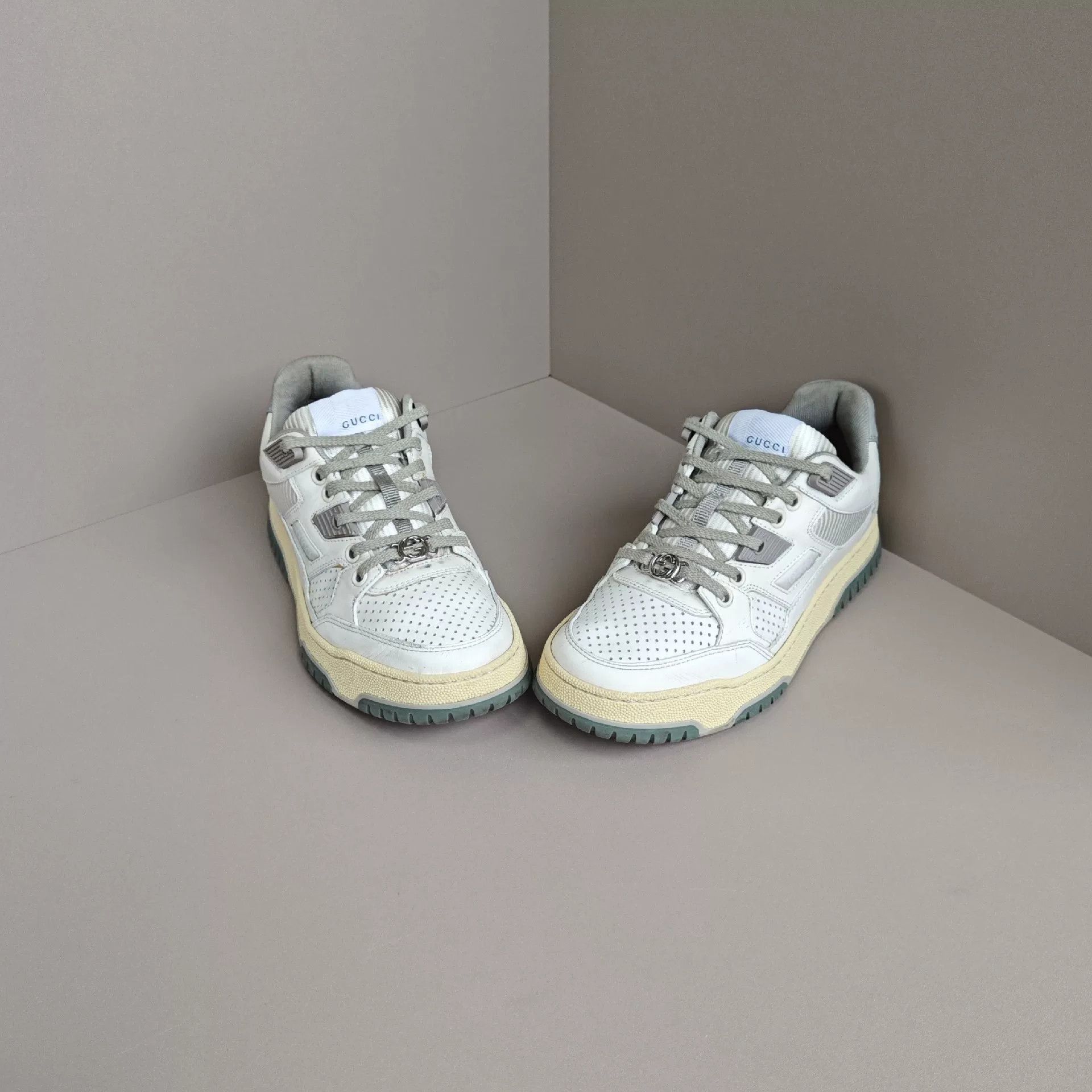 Gucci Gucci Lowtop Sneakers us_6 Women Size US 6 / IT 36 - 2 Thumbnail