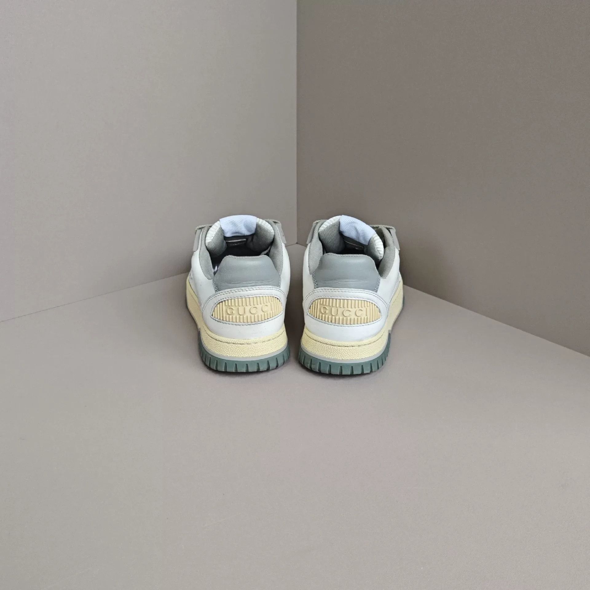 Gucci Gucci Lowtop Sneakers us_6 Women Size US 6 / IT 36 - 3 Thumbnail