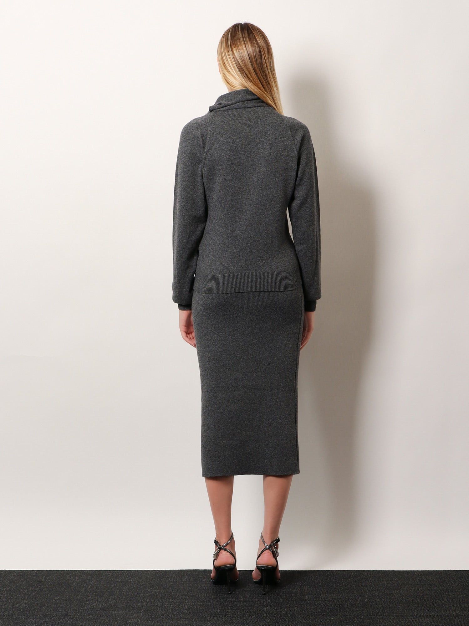 Tom Ford Cashmere And Cotton Turtleneck Sweater Size M / US 6-8 / IT 42-44 - 5 Thumbnail