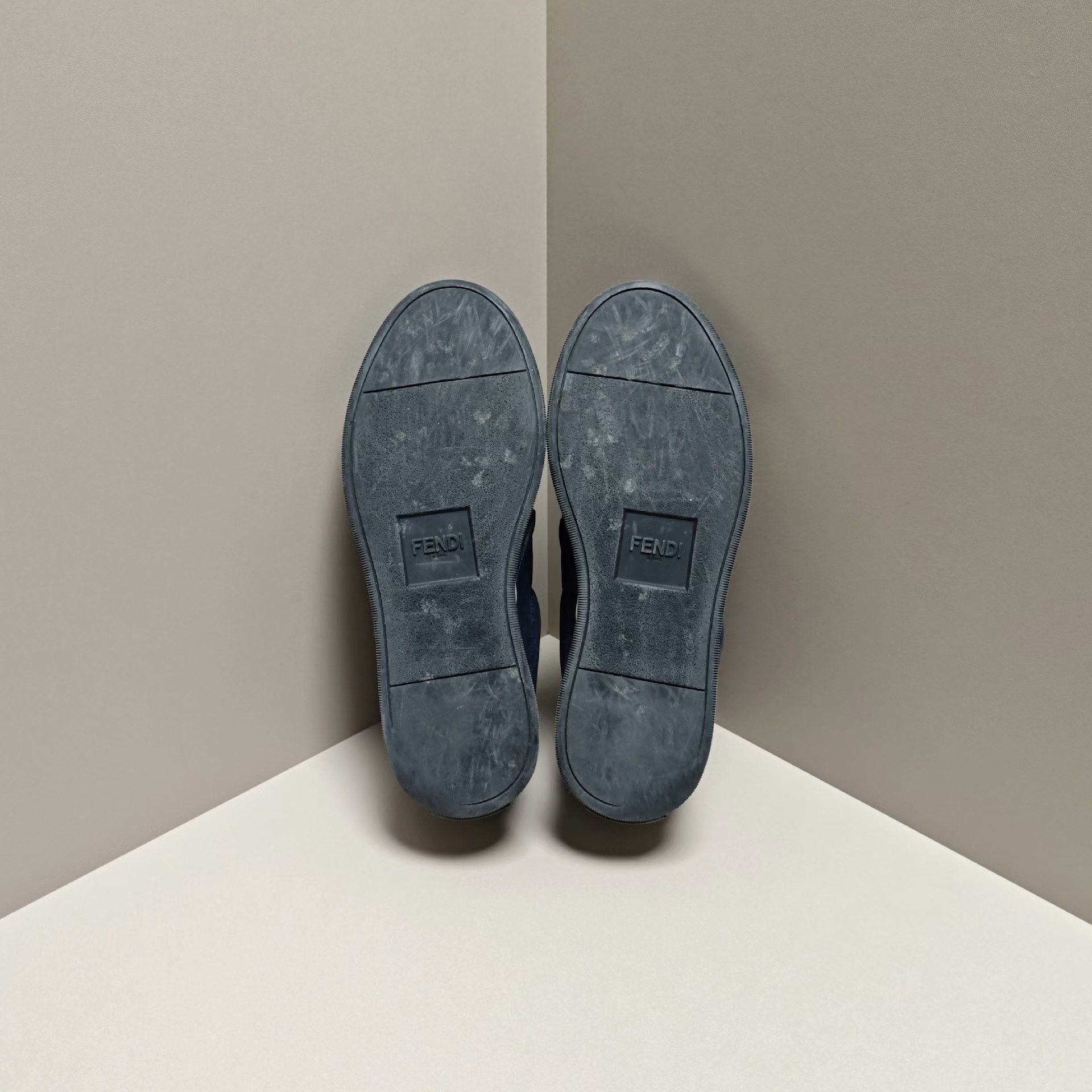 Fendi Fendi Lowtop Sneakers us_9 Women Size US 9 / IT 39 - 5 Thumbnail