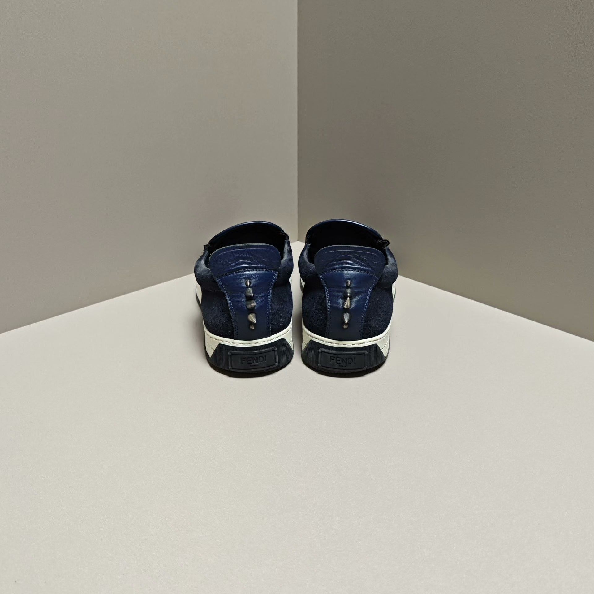 Fendi Fendi Lowtop Sneakers us_9 Women Size US 9 / IT 39 - 3 Thumbnail