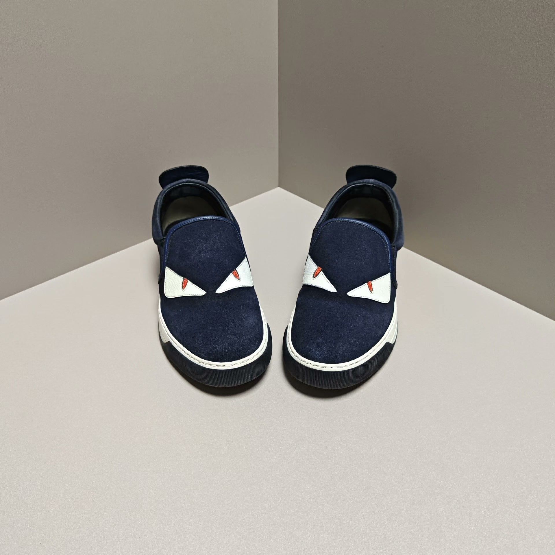 Fendi Fendi Lowtop Sneakers us_9 Women Size US 9 / IT 39 - 2 Thumbnail