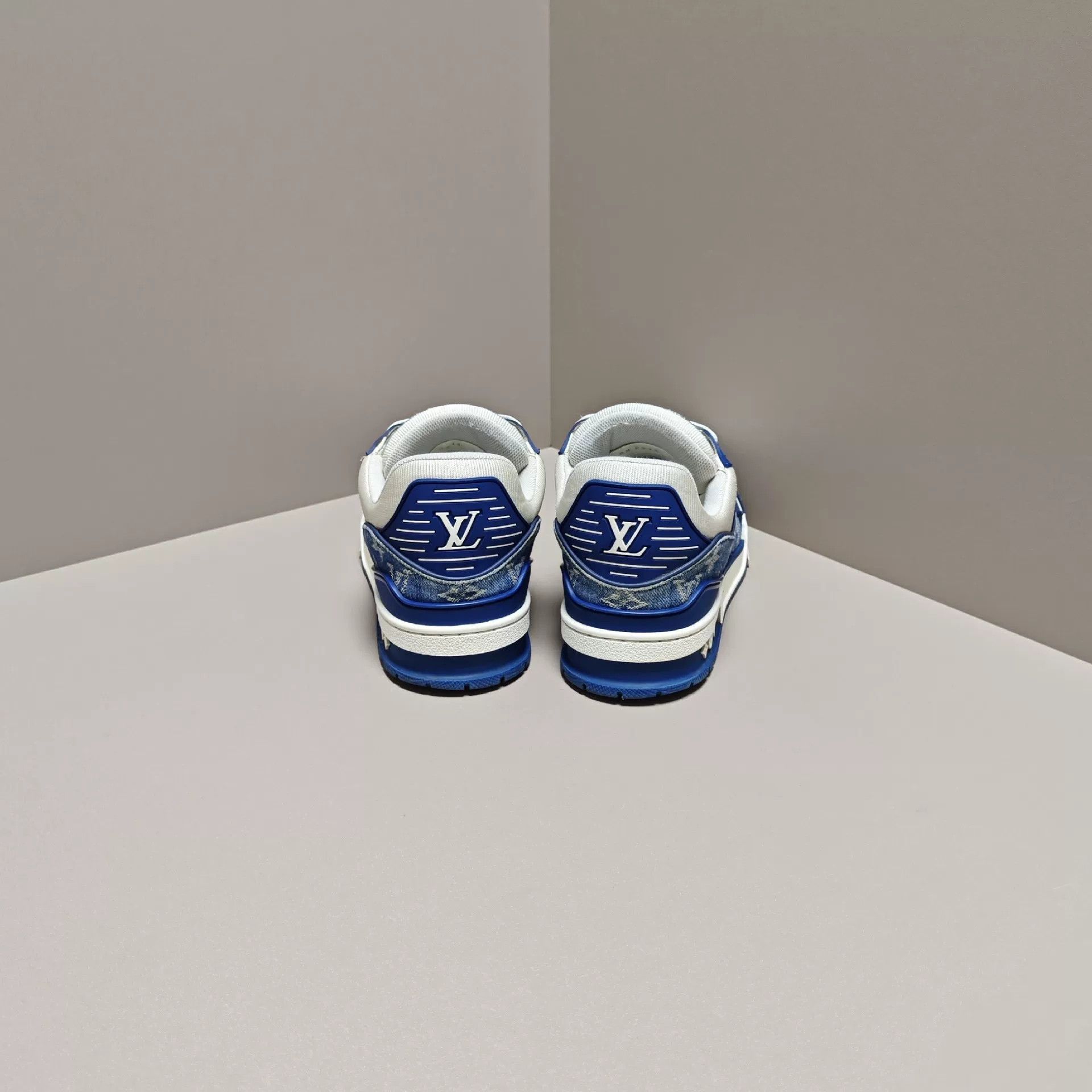 Louis Vuitton Louis Vuitton Training Denim Blue Lowtop Sneakers 8 Men Size US 8 / EU 41 - 3 Thumbnail