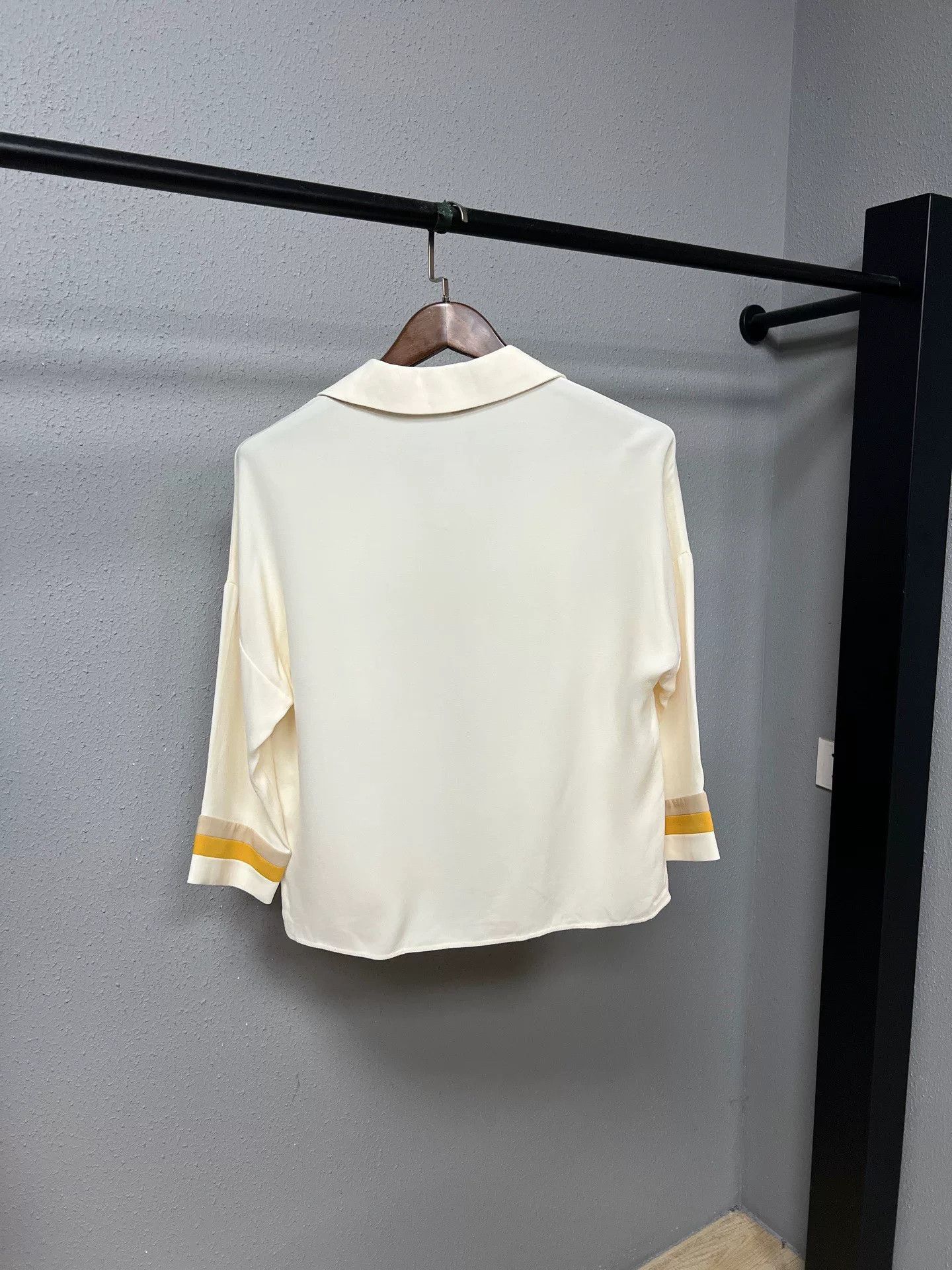 Loro Piana Loro Piana Silk Top Size S / US 4 / IT 40 - 2 Thumbnail