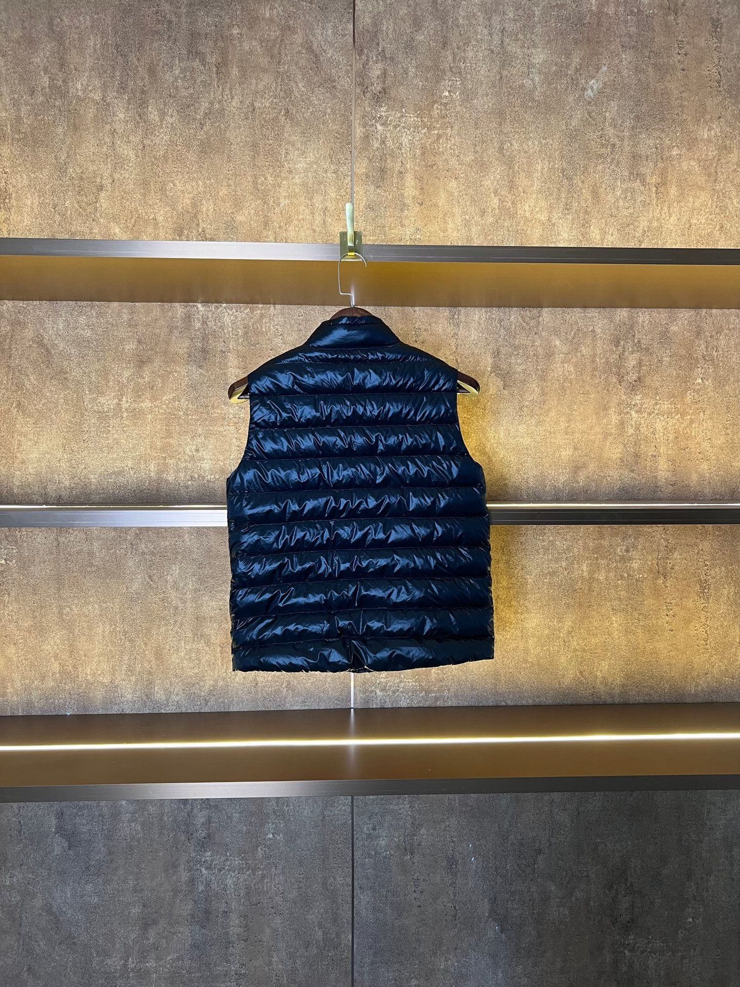 Moncler Moncler Striped Color Block Down Vest Size M / US 6-8 / IT 42-44 - 2 Thumbnail