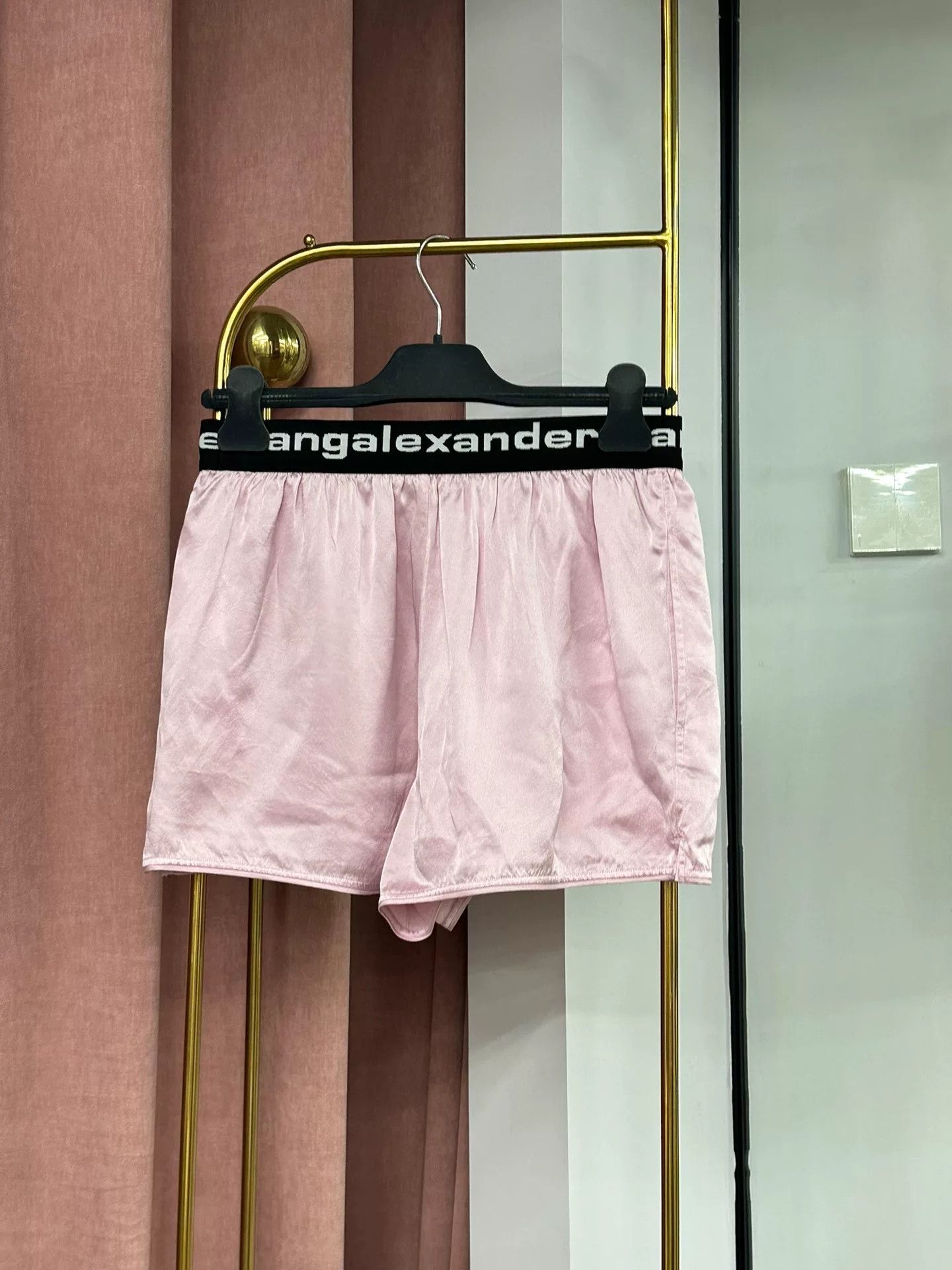 Alexander Wang Alexander Wang Pink Letter Silk Shorts Size 24" / US 00 / IT 34 - 3 Thumbnail