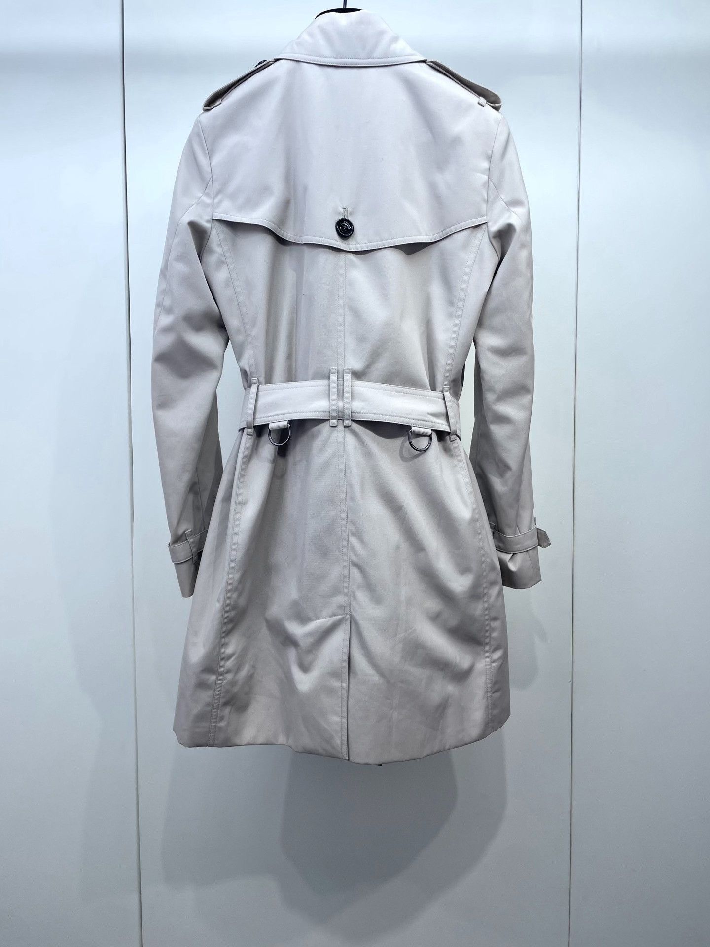 Burberry Burberry Double-Breasted Trench Coat Size M / US 6-8 / IT 42-44 - 2 Thumbnail