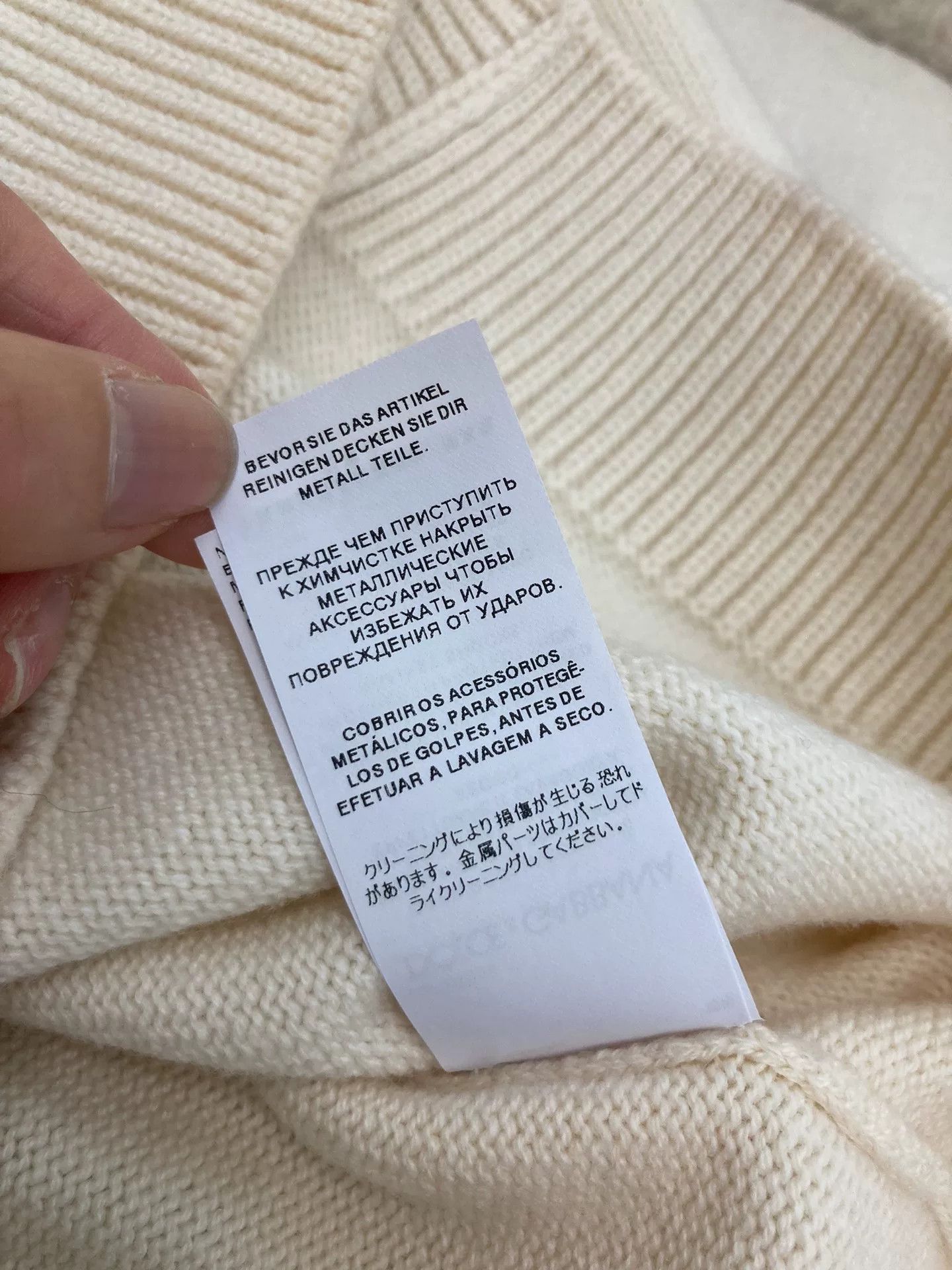 Dolce & Gabbana Dolce&Gabbana White Cashmere Knit Sweater Size M / US 6-8 / IT 42-44 - 8 Thumbnail