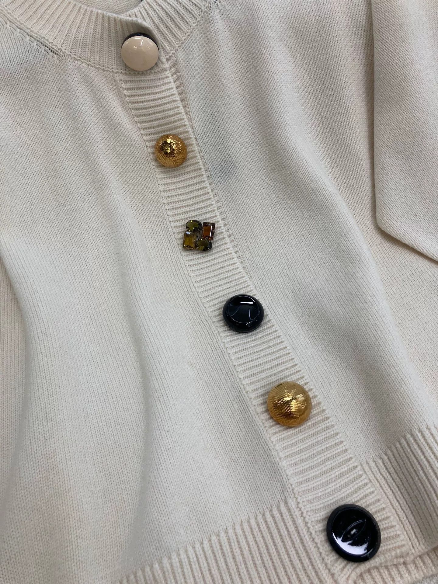 Dolce & Gabbana Dolce&Gabbana White Cashmere Knit Sweater Size M / US 6-8 / IT 42-44 - 4 Thumbnail