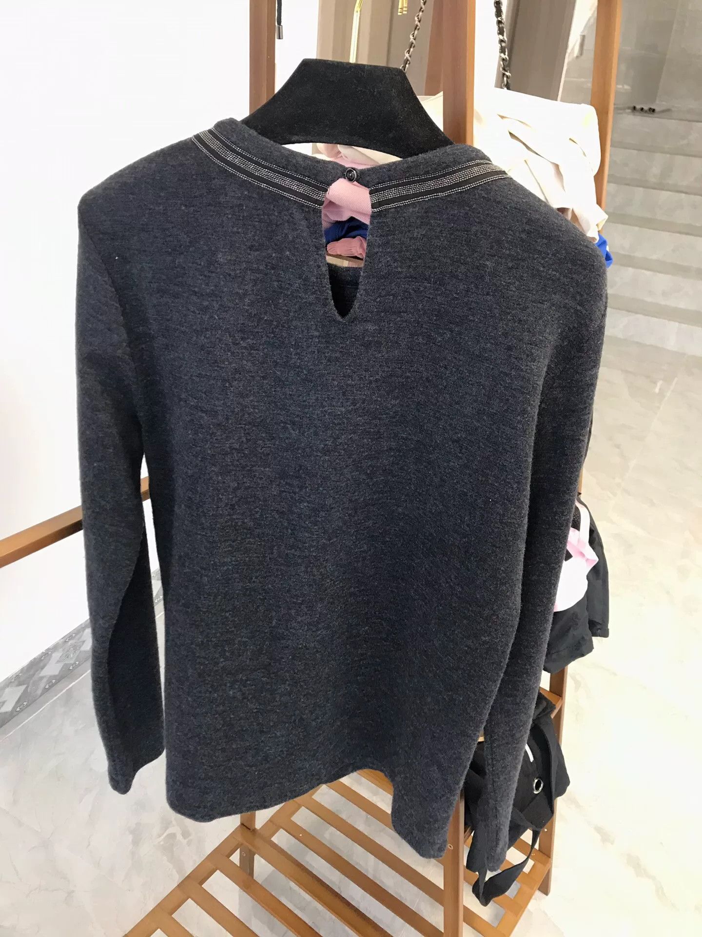 Other Chanel Women's Gray Sweater Size M / US 6-8 / IT 42-44 - 5 Thumbnail