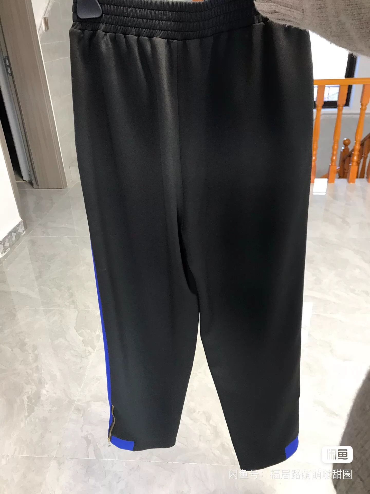 Other Charlie Luciano Black Graphic Tee Size 40" / US 18 - 5 Thumbnail