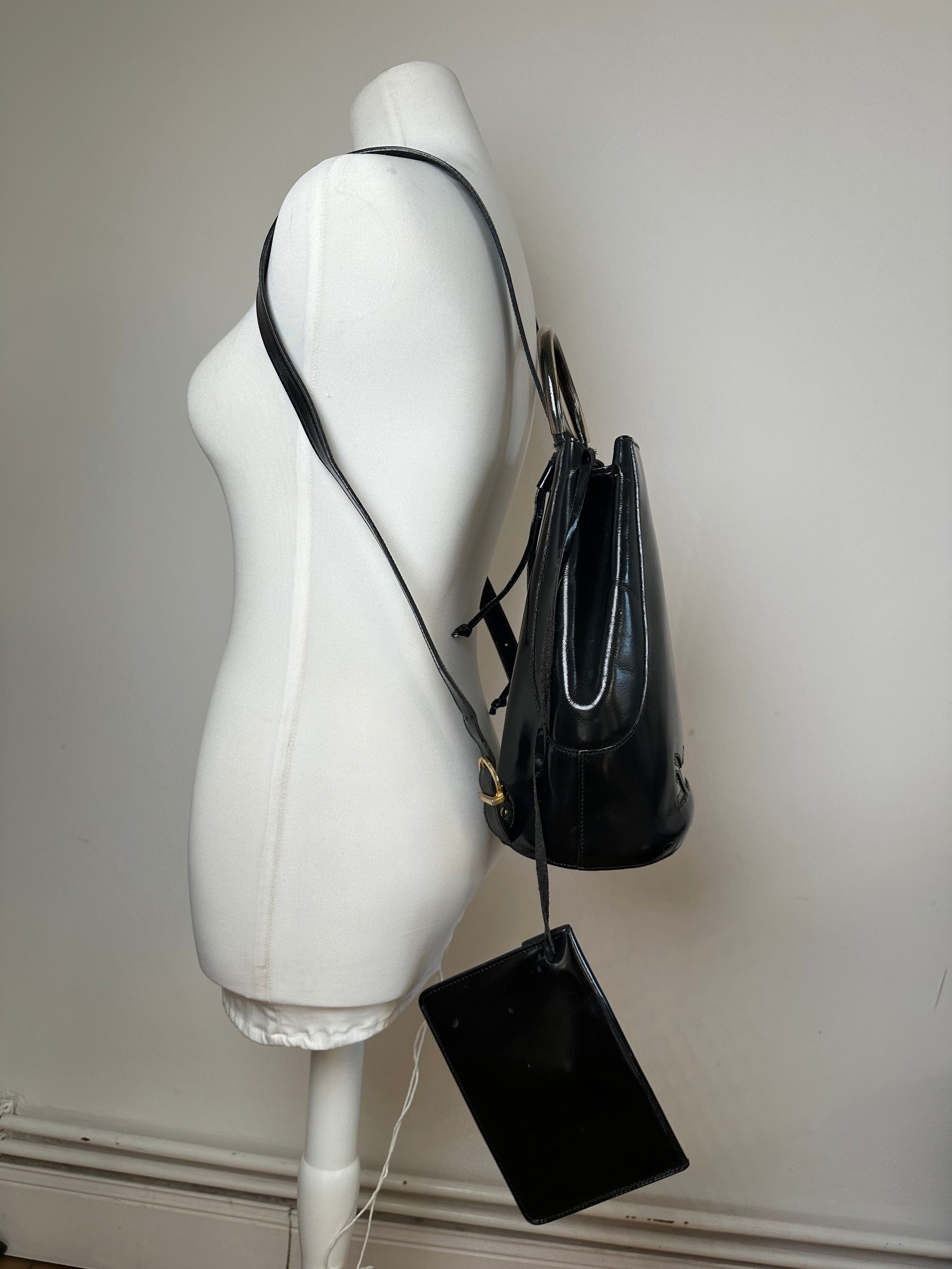 Salvatore Ferragamo Vintage Patent Leather Drawstring Backpack Black Size ONE SIZE - 15 Thumbnail