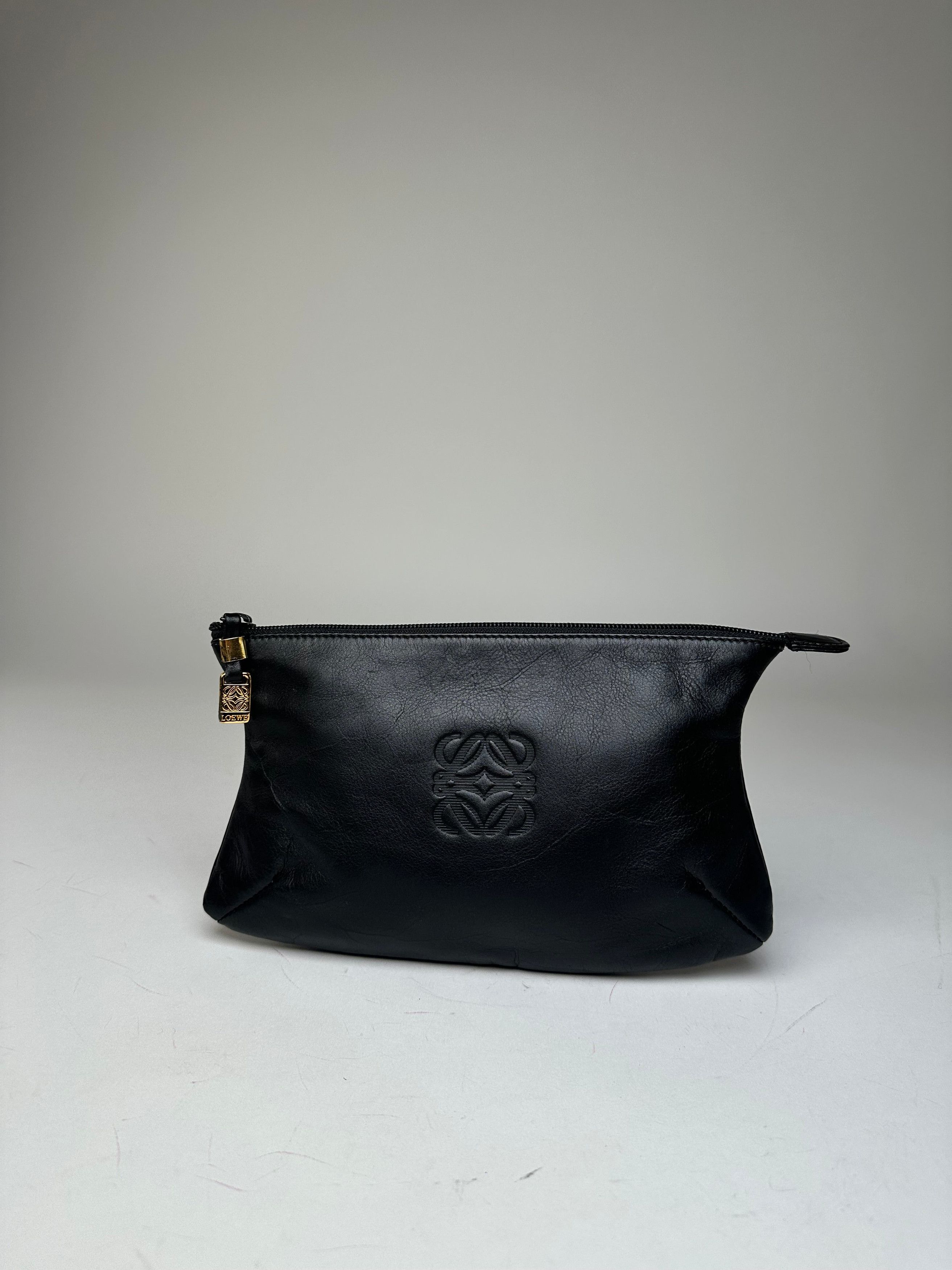 Loewe Vintage Anagram Leather Pouch Clutch Black Size ONE SIZE - 11 Thumbnail