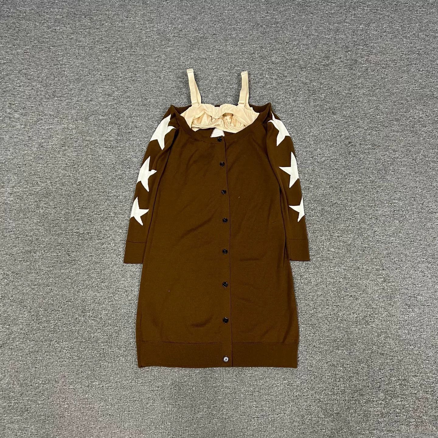 Burberry Burberry Star Knit Dress New UK2 Size M / US 6-8 / IT 42-44 - 2 Thumbnail
