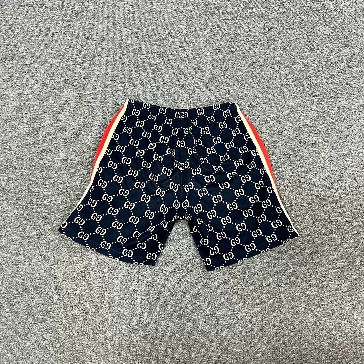 Gucci Gucci GG Monogram Side Stripe Short Size US 31 - 2 Thumbnail