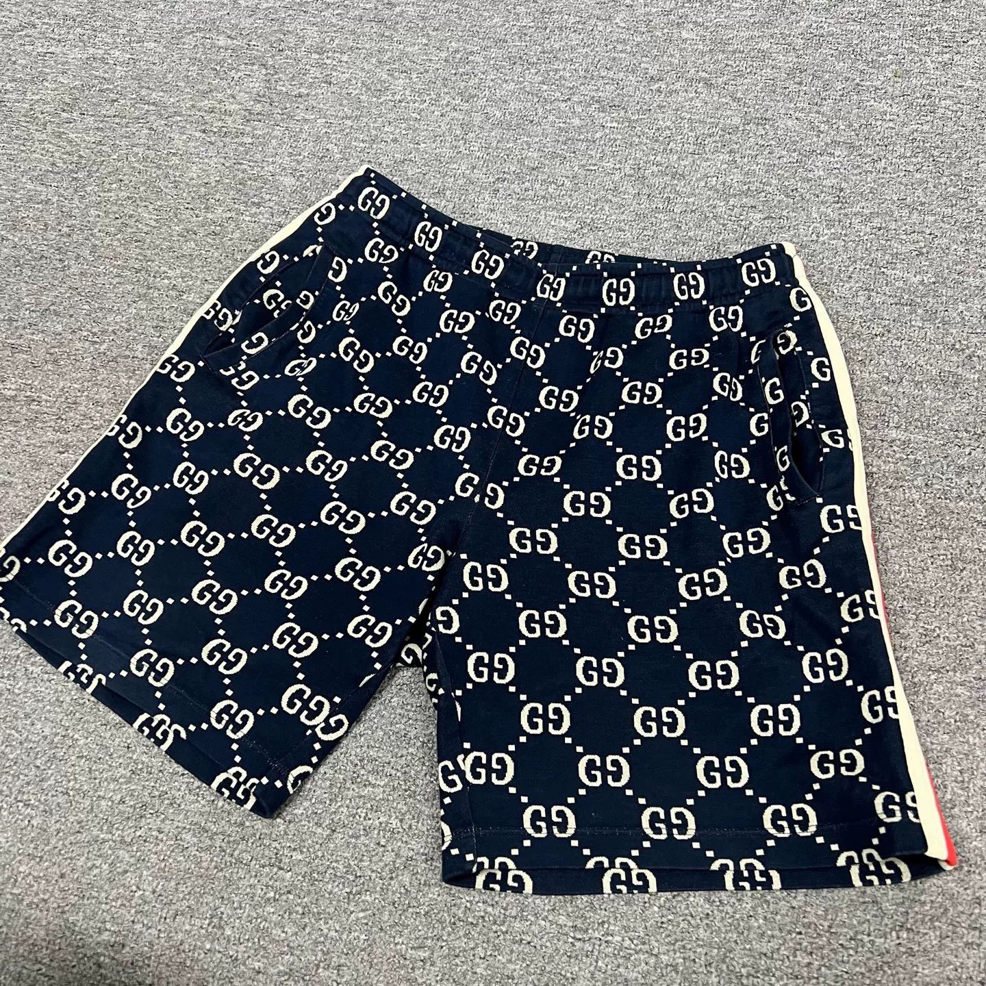Gucci Gucci GG Monogram Side Stripe Short Size US 31 - 3 Thumbnail