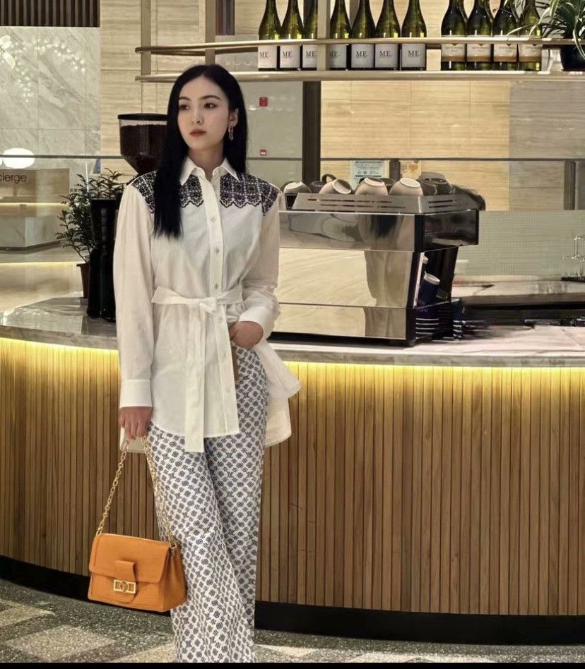 Louis Vuitton LV 24 Shirt Dress Size M / US 6-8 / IT 42-44 - 8 Thumbnail