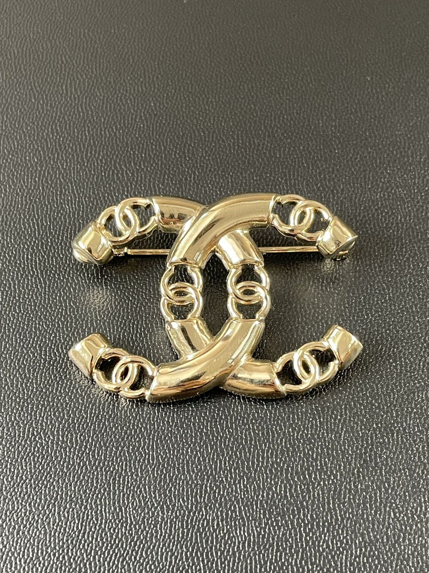 Chanel Chanel Hollow Metal Double C Brooch Size ONE SIZE - 2 Thumbnail