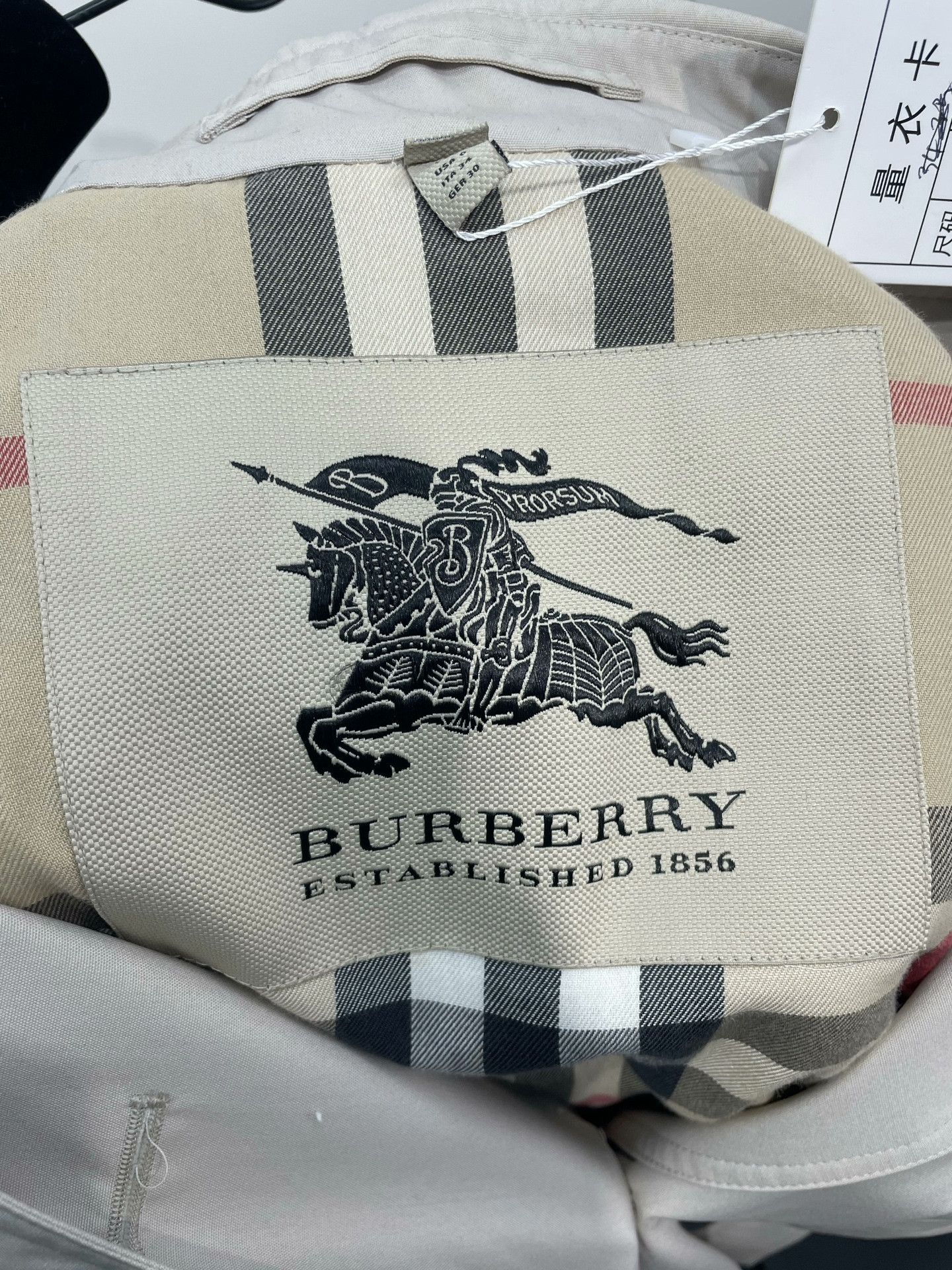 Burberry Burberry Double-Breasted Trench Coat Size M / US 6-8 / IT 42-44 - 6 Thumbnail