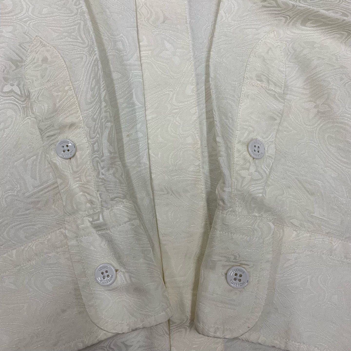 Louis Vuitton LV Off-White Silk Monogram Shirt Jacket Size US M / EU 48-50 / 2 - 7 Thumbnail
