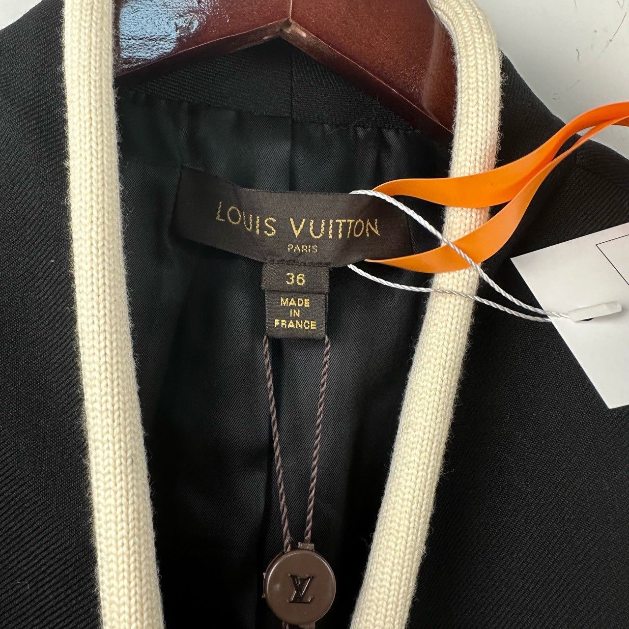 Louis Vuitton Louis Vuitton Women's Blazer CL01384 Size M / US 6-8 / IT 42-44 - 3 Thumbnail