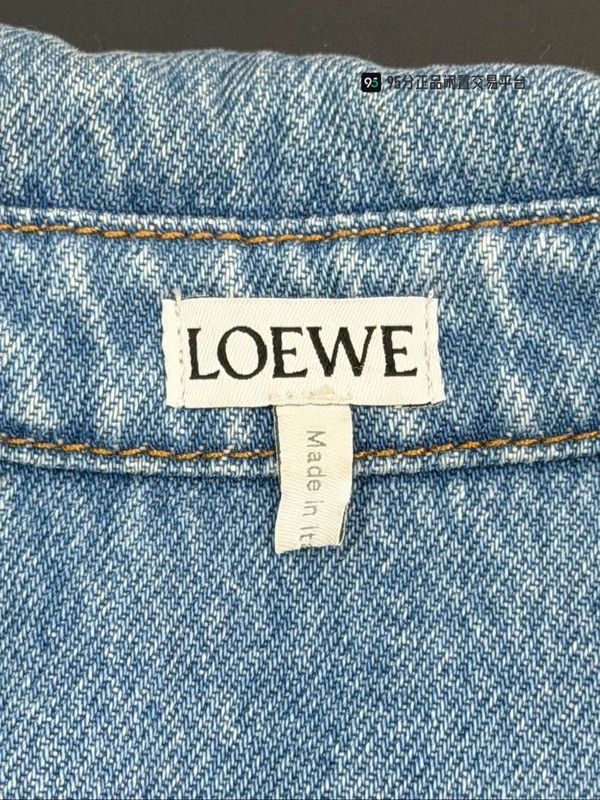 Loewe LOEWE FW21 Single-Breasted Patchwork Denim Shirt Size US S / EU 44-46 / 1 - 4 Thumbnail