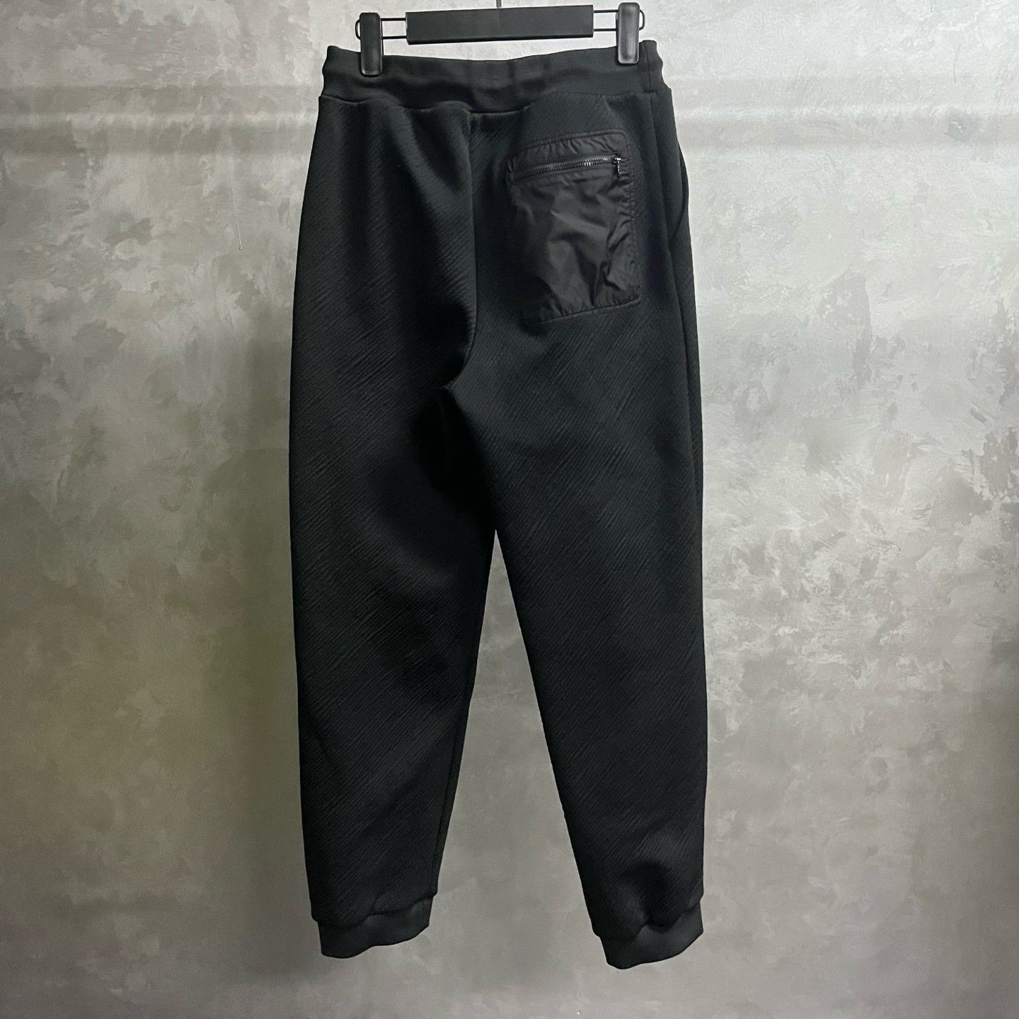 Louis Vuitton Louis Vuitton Black Knit Jogger Sweatpants Size US 31 - 2 Thumbnail
