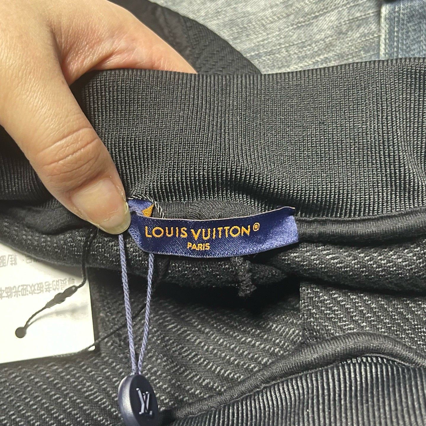 Louis Vuitton Louis Vuitton Black Knit Jogger Sweatpants Size US 31 - 4 Thumbnail
