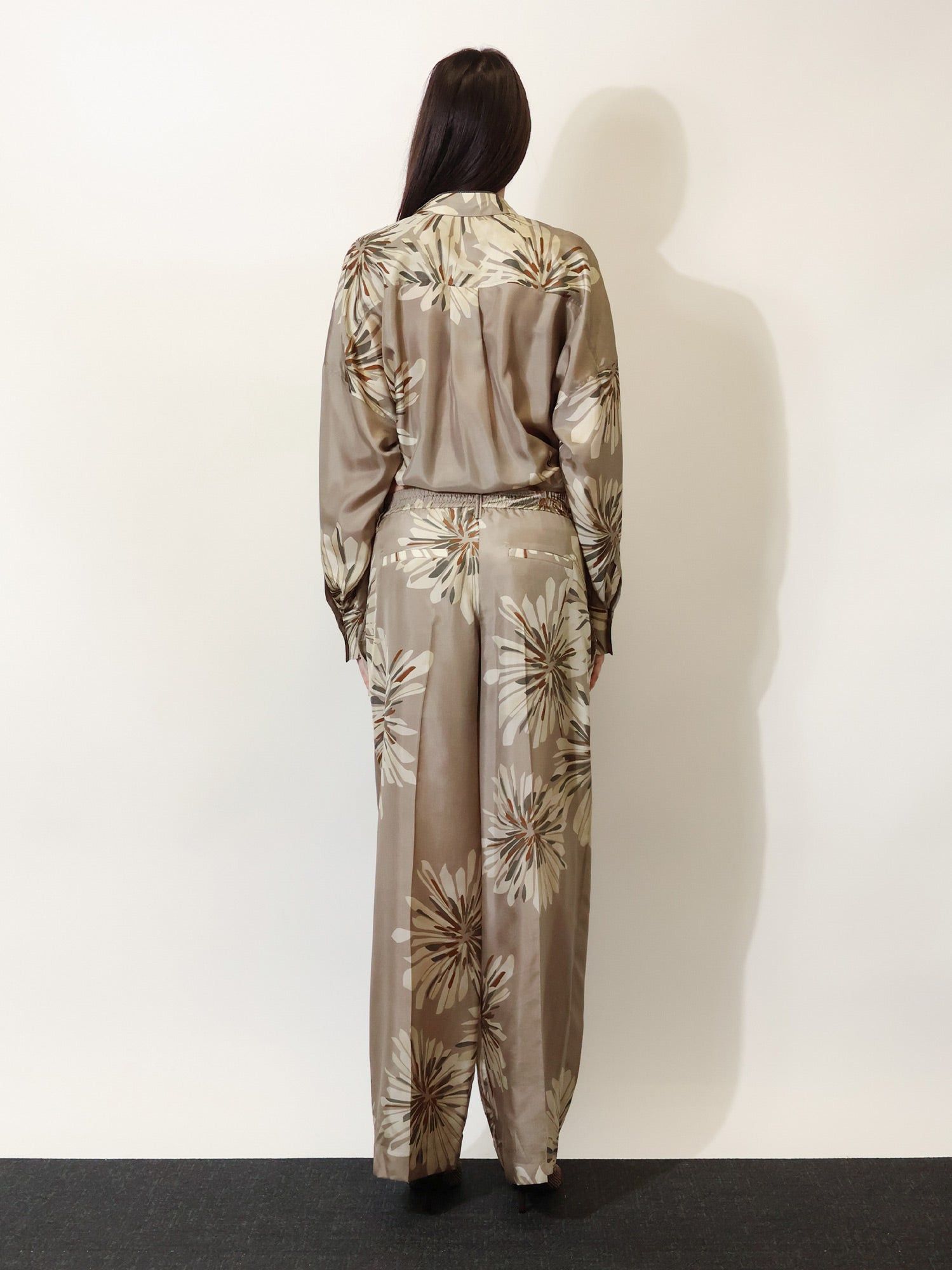 Brunello Cucinelli Printed Silk Trousers Size 28" / US 6 / IT 42 - 5 Thumbnail