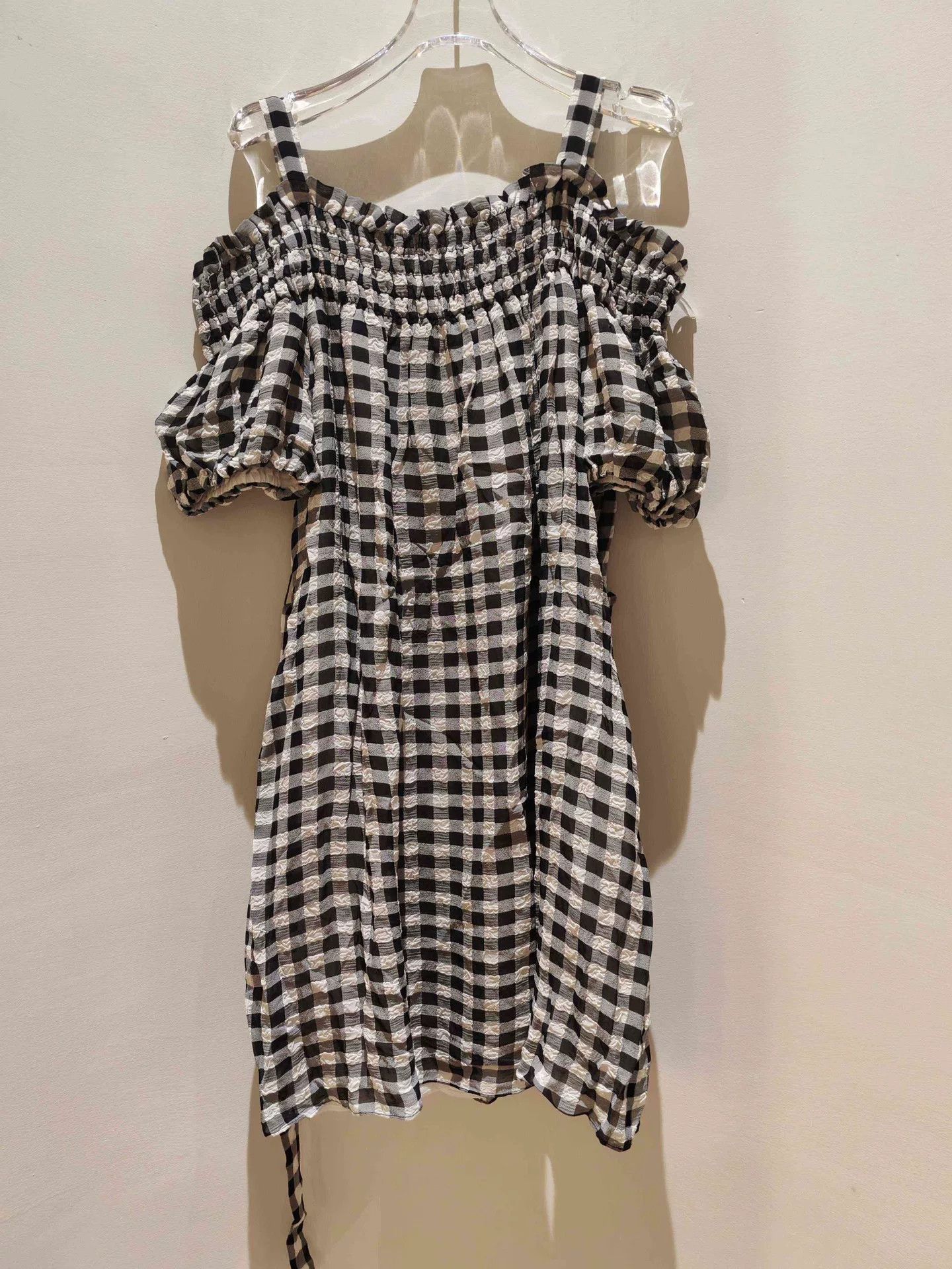 Boutique Moschino Boutique Moschino Black White Plaid Off-Shoulder Dress Size XXS / US 00 / IT 34 - 2 Thumbnail