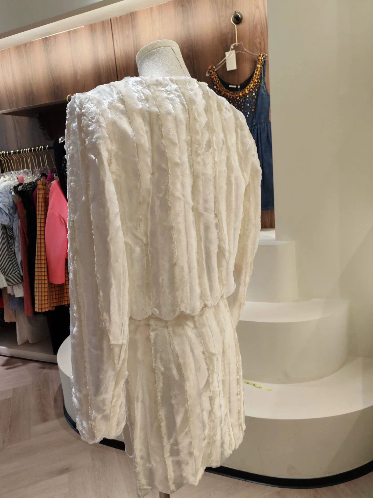Other Diana Vevina White Pleated Suit Size S / US 4 / IT 40 - 2 Thumbnail