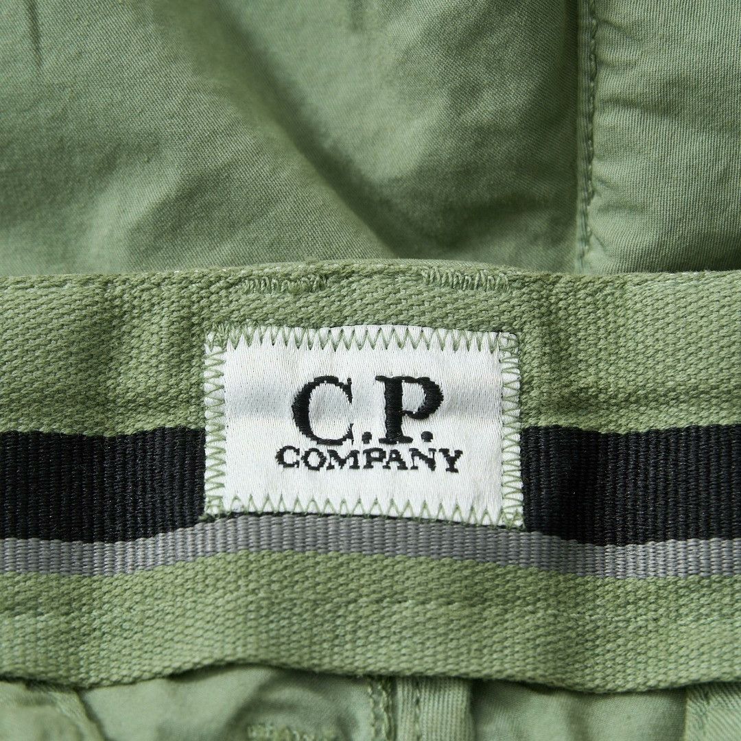 C.P. Company C.P. Company Neutral Cargo Pocket Shorts Size US 34 / EU 50 - 6 Thumbnail