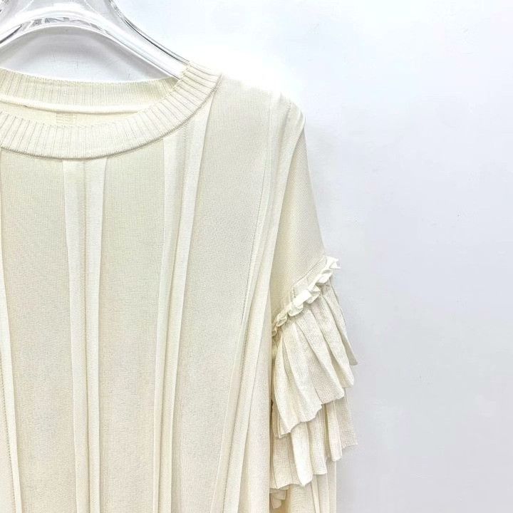 Chanel Chanel Beige Ruffle Crewneck Sweater Size M / US 6-8 / IT 42-44 - 3 Thumbnail