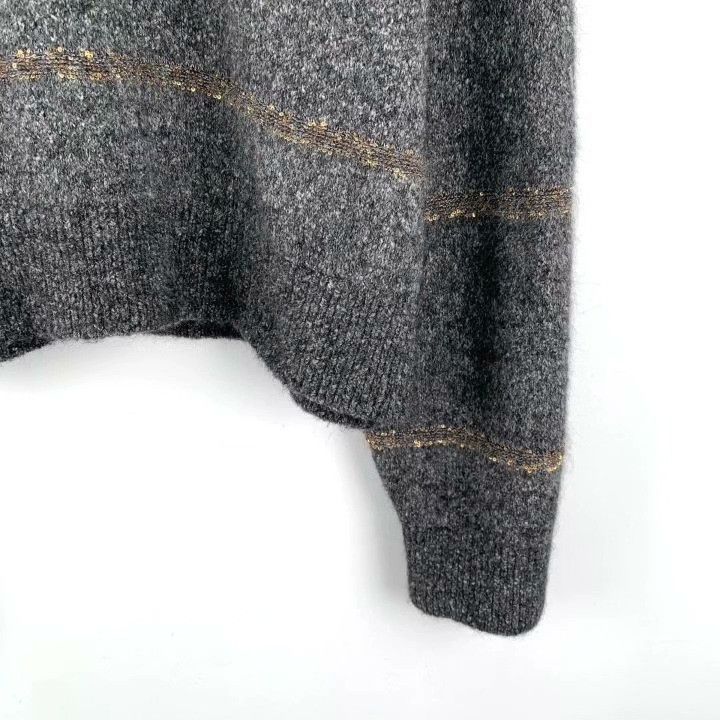 Brunello Cucinelli Brunello Cucinelli Gray Sequined Alpaca V-Neck Sweater Size M / US 6-8 / IT 42-44 - 4 Thumbnail