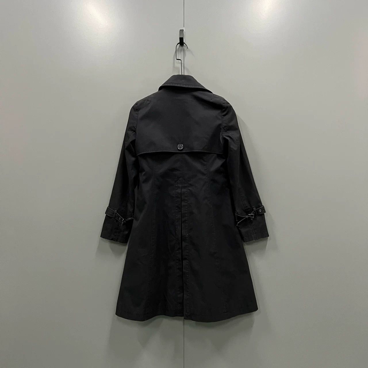 Burberry Burberry Black Double-Breasted Trench Coat 38 Size S / US 4 / IT 40 - 2 Thumbnail