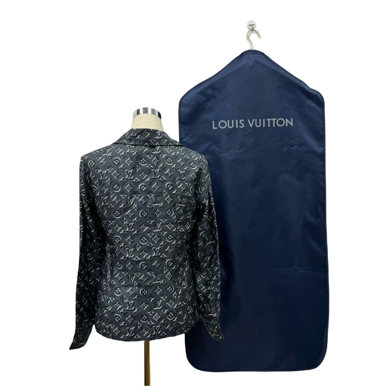 Louis Vuitton Louis Vuitton Monogram Silk Pajamas Size ONE SIZE - 9 Thumbnail