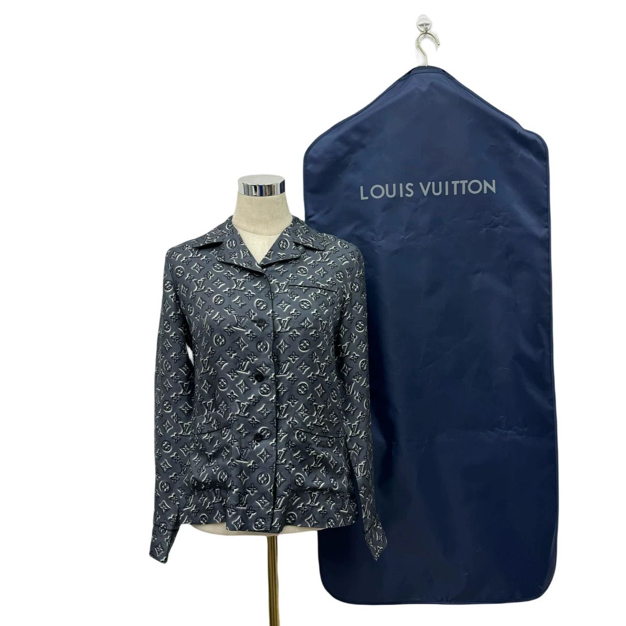 Louis Vuitton Louis Vuitton Monogram Silk Pajamas Size ONE SIZE - 8 Thumbnail