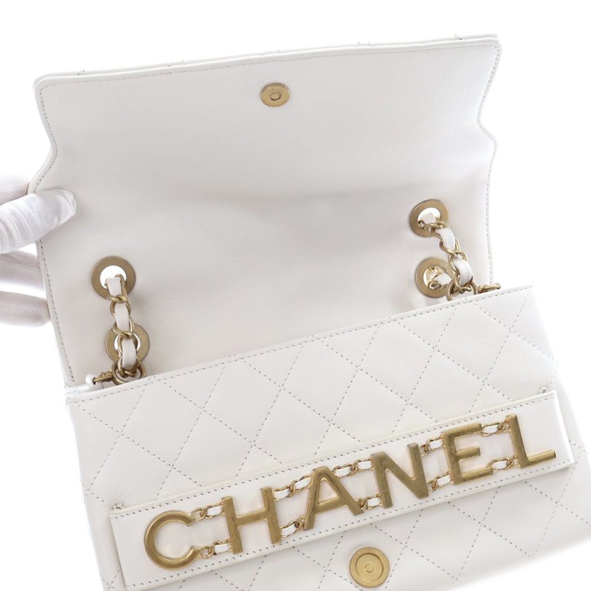 Chanel Medium Quilted Calfskin Logo Enchained Flap Size ONE SIZE - 11 Thumbnail