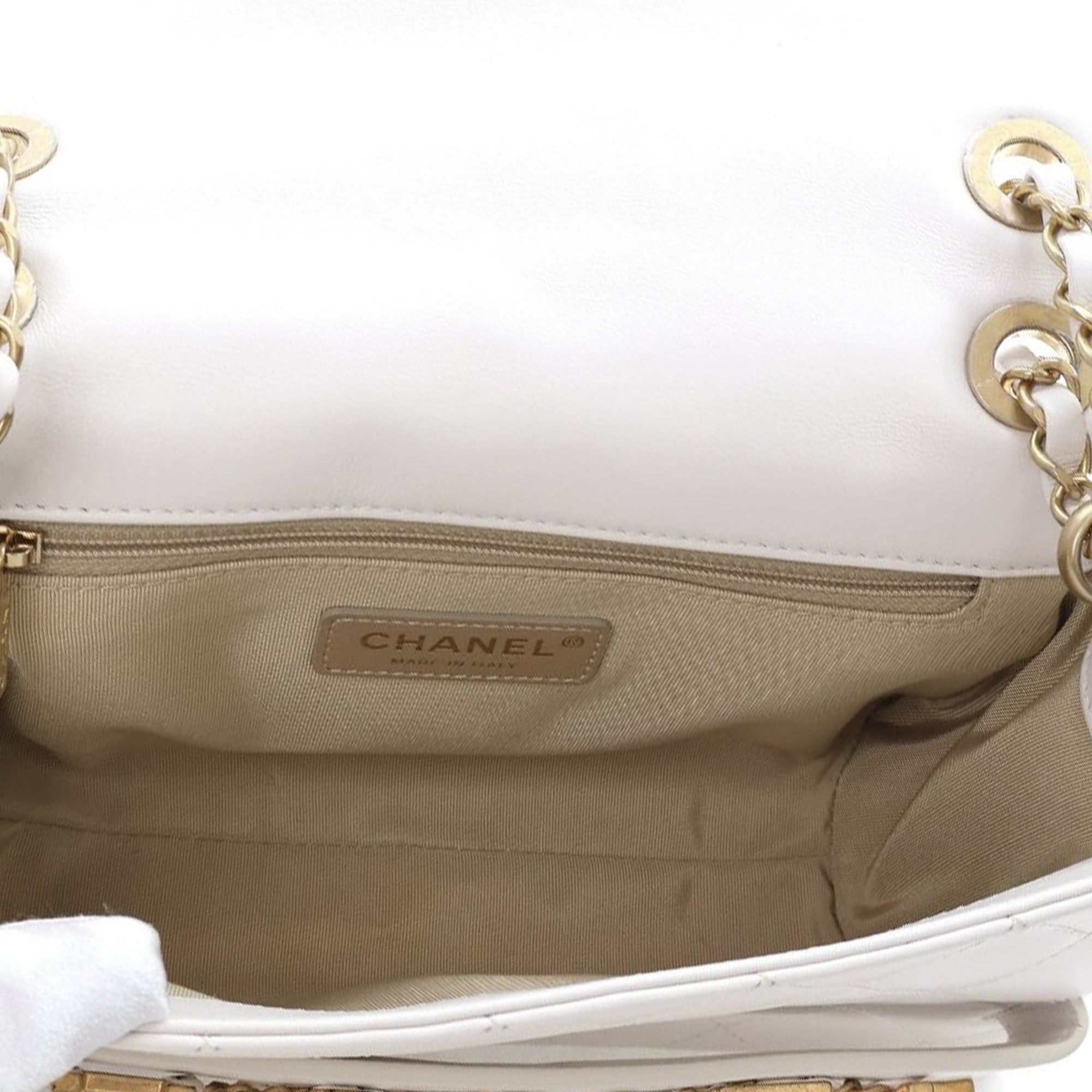 Chanel Medium Quilted Calfskin Logo Enchained Flap Size ONE SIZE - 4 Thumbnail