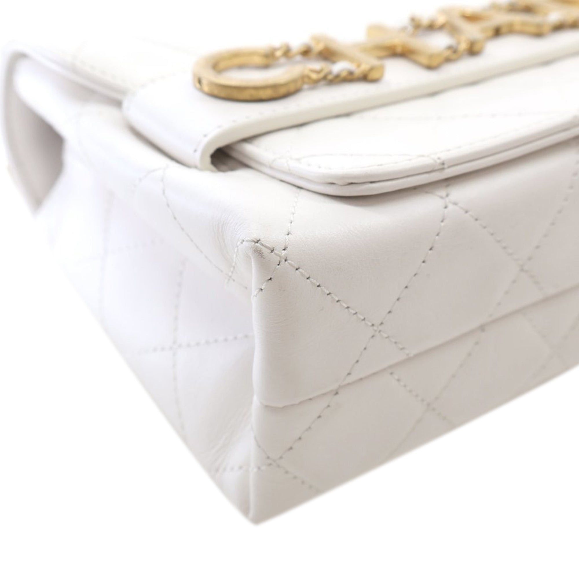 Chanel Medium Quilted Calfskin Logo Enchained Flap Size ONE SIZE - 8 Thumbnail