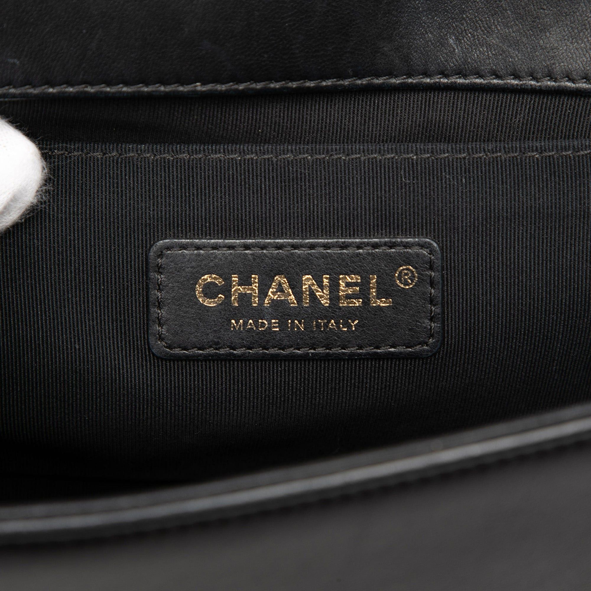 Chanel Medium Quilted Lambskin Boy Flap Size ONE SIZE - 5 Thumbnail
