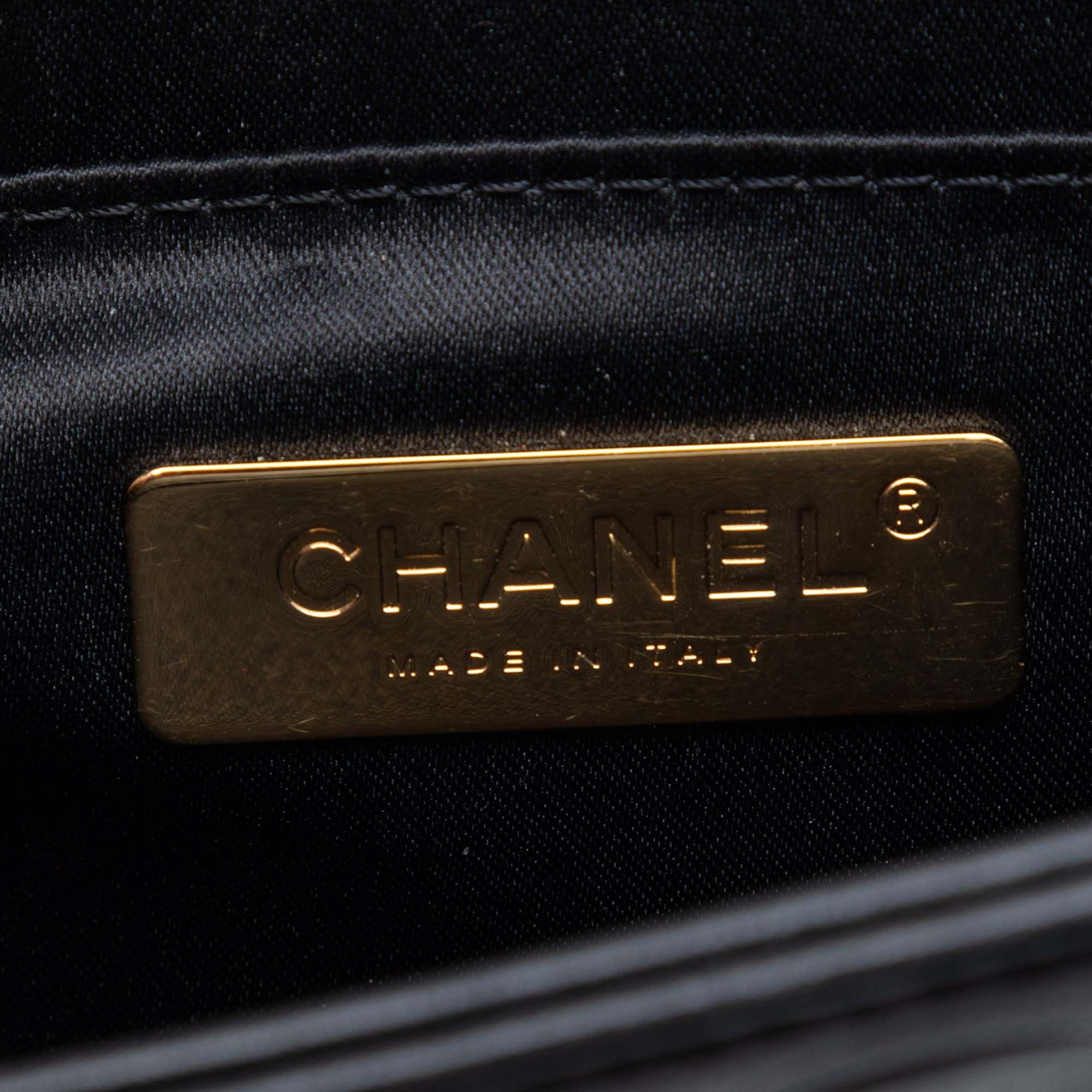 Chanel Mini Square Calfskin Coco Embossed Flap Size ONE SIZE - 5 Thumbnail