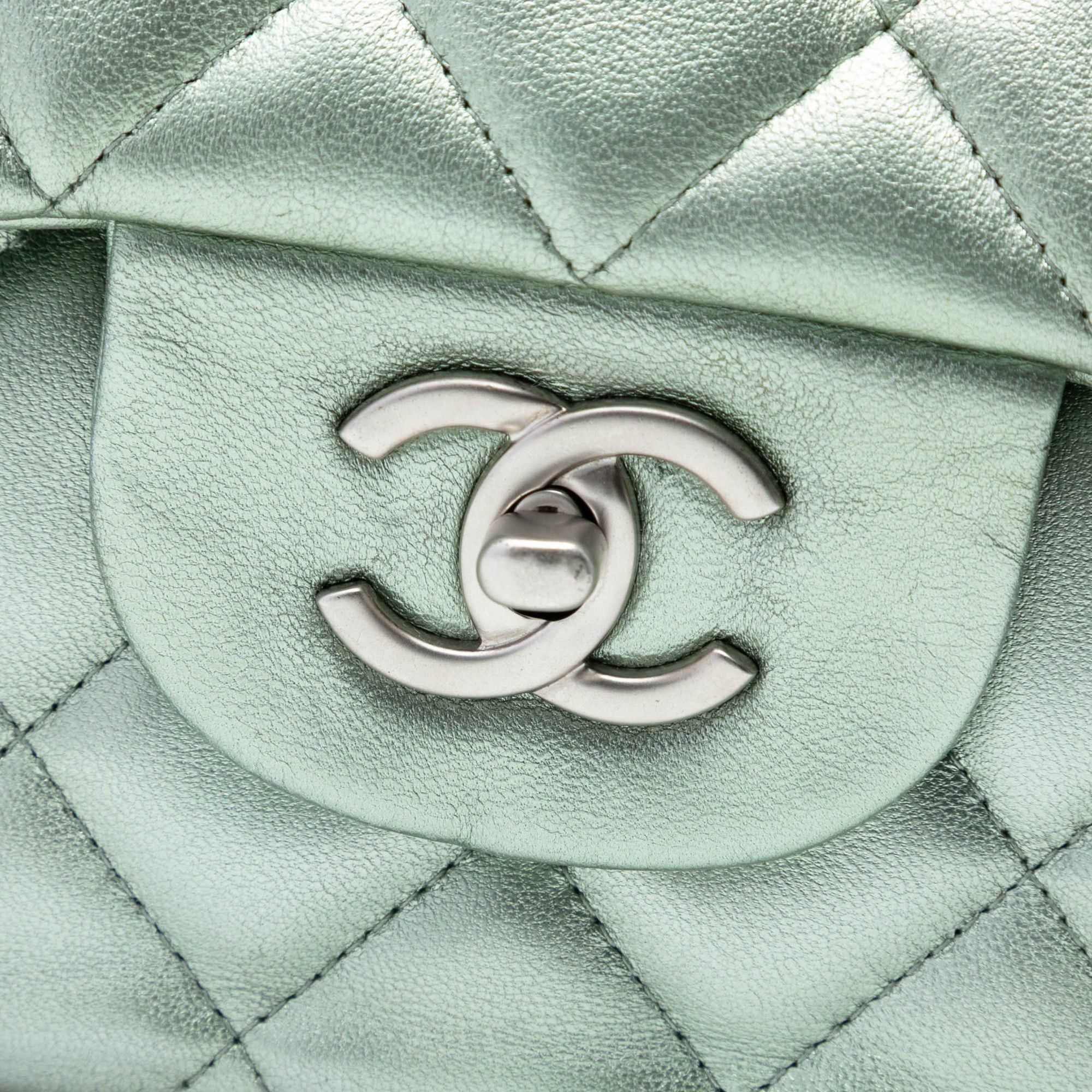 Chanel Jumbo Classic Metallic Lambskin Double Flap Size ONE SIZE - 5 Thumbnail