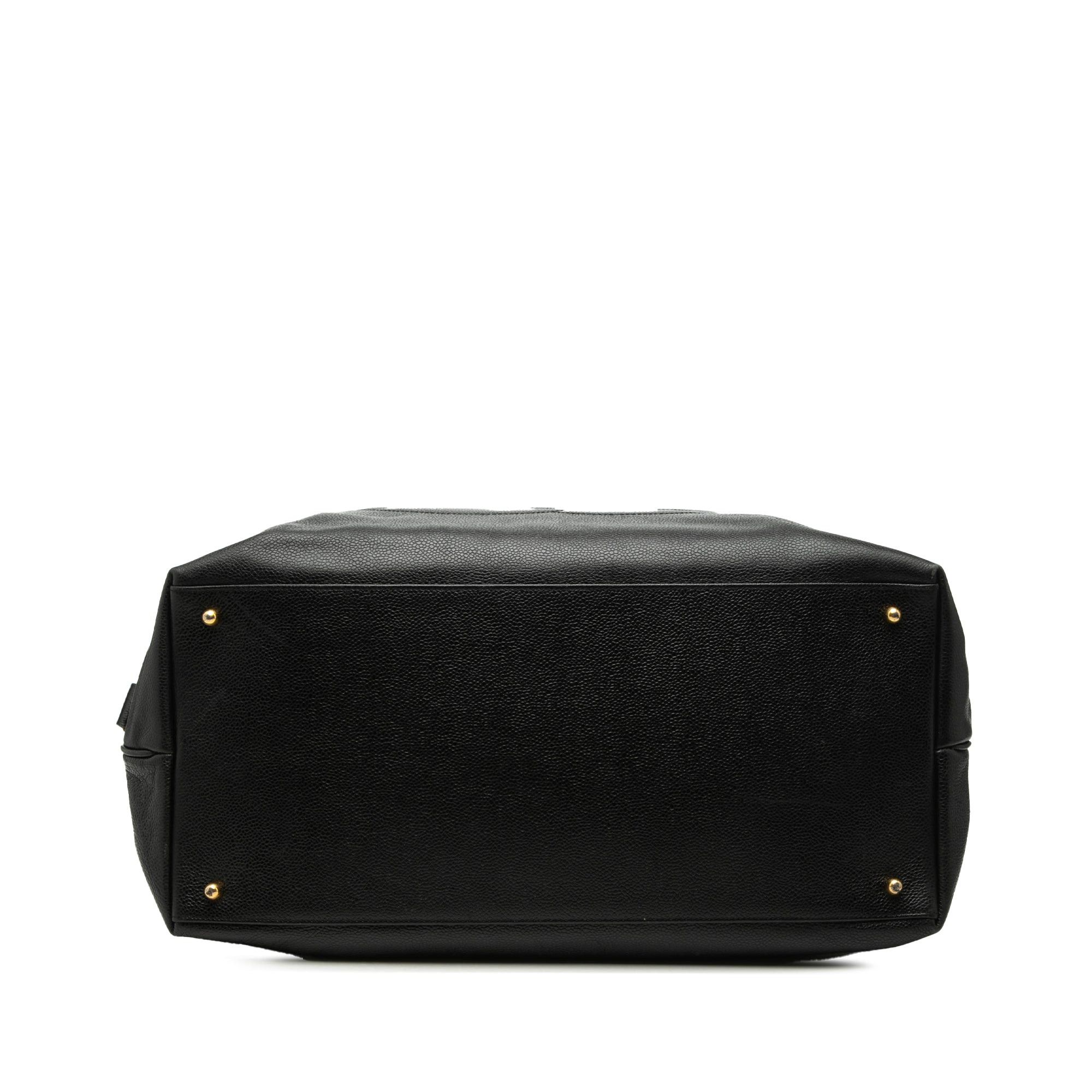 Chanel Large CC Caviar Hobo Size ONE SIZE - 3 Thumbnail