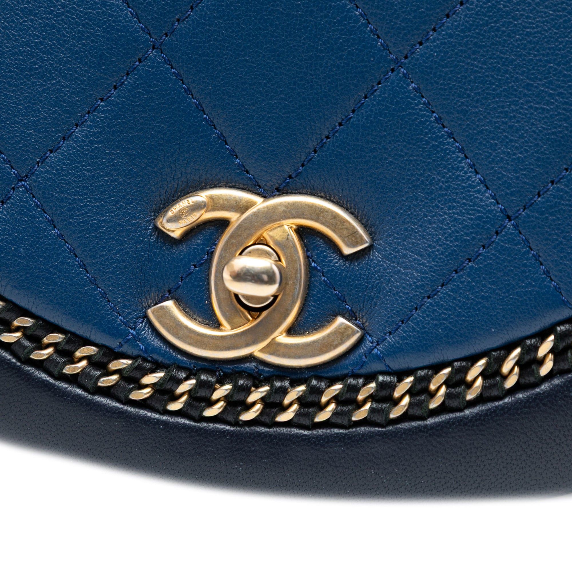 Chanel Small Quilted Lambskin Chain Detail Saddle Bag Size ONE SIZE - 5 Thumbnail